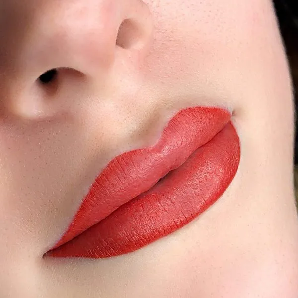 Lip Blushing